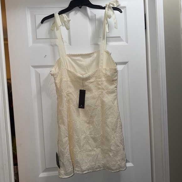 Ivory Lace Tie-Strap Sundress - Picture 3 of 3